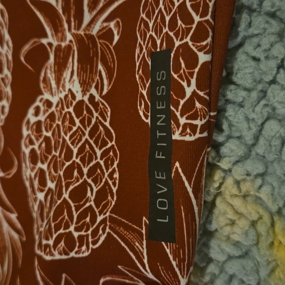 The Og Red Pineapple Runners - image 3